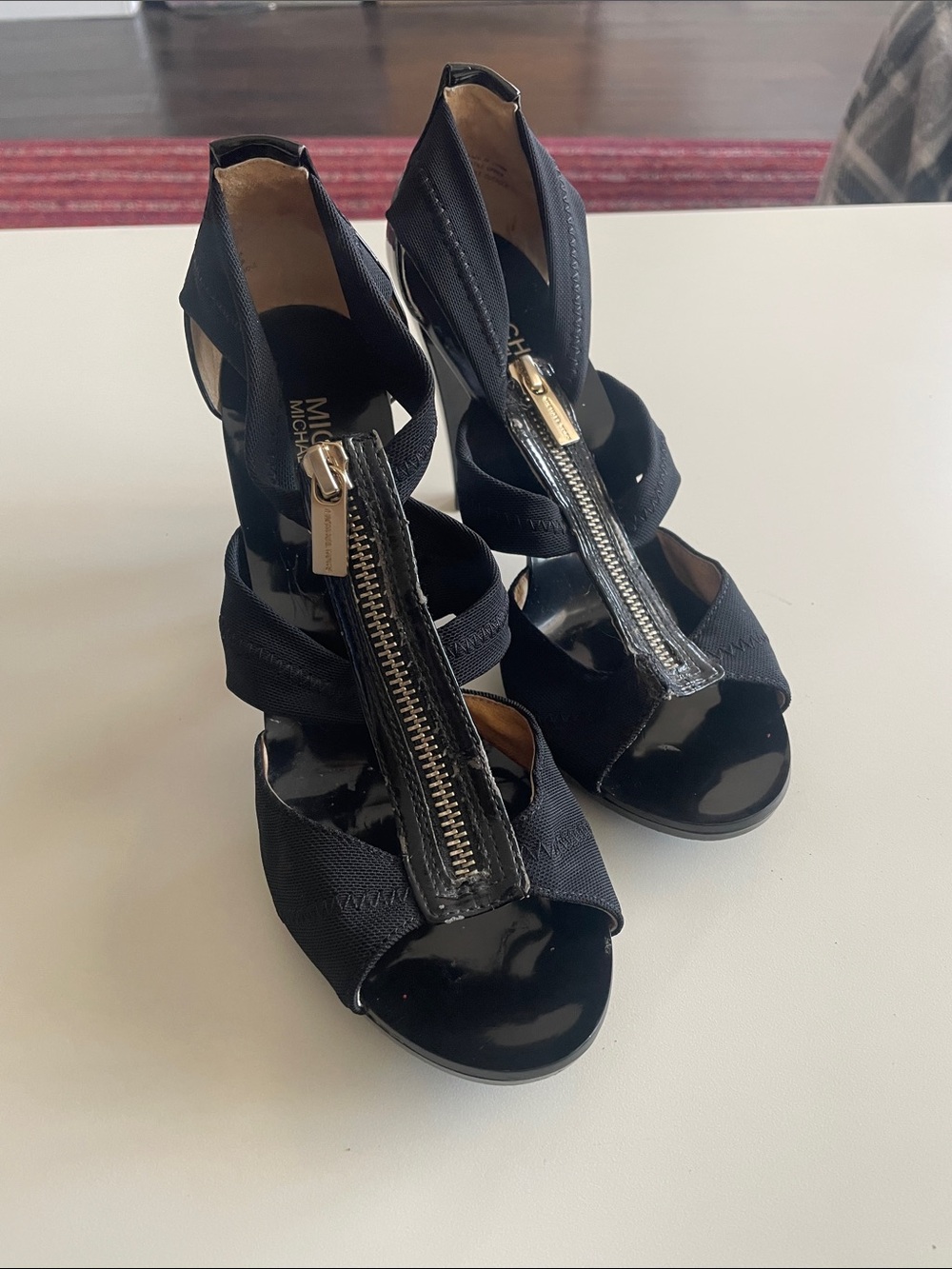 Michael Kors Black Patent Zip Back Heels Womens 7M